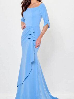 NWT Montage by Mon Cheri M916 Quarter Sleeve Formal Gown Powder Blue Size 6